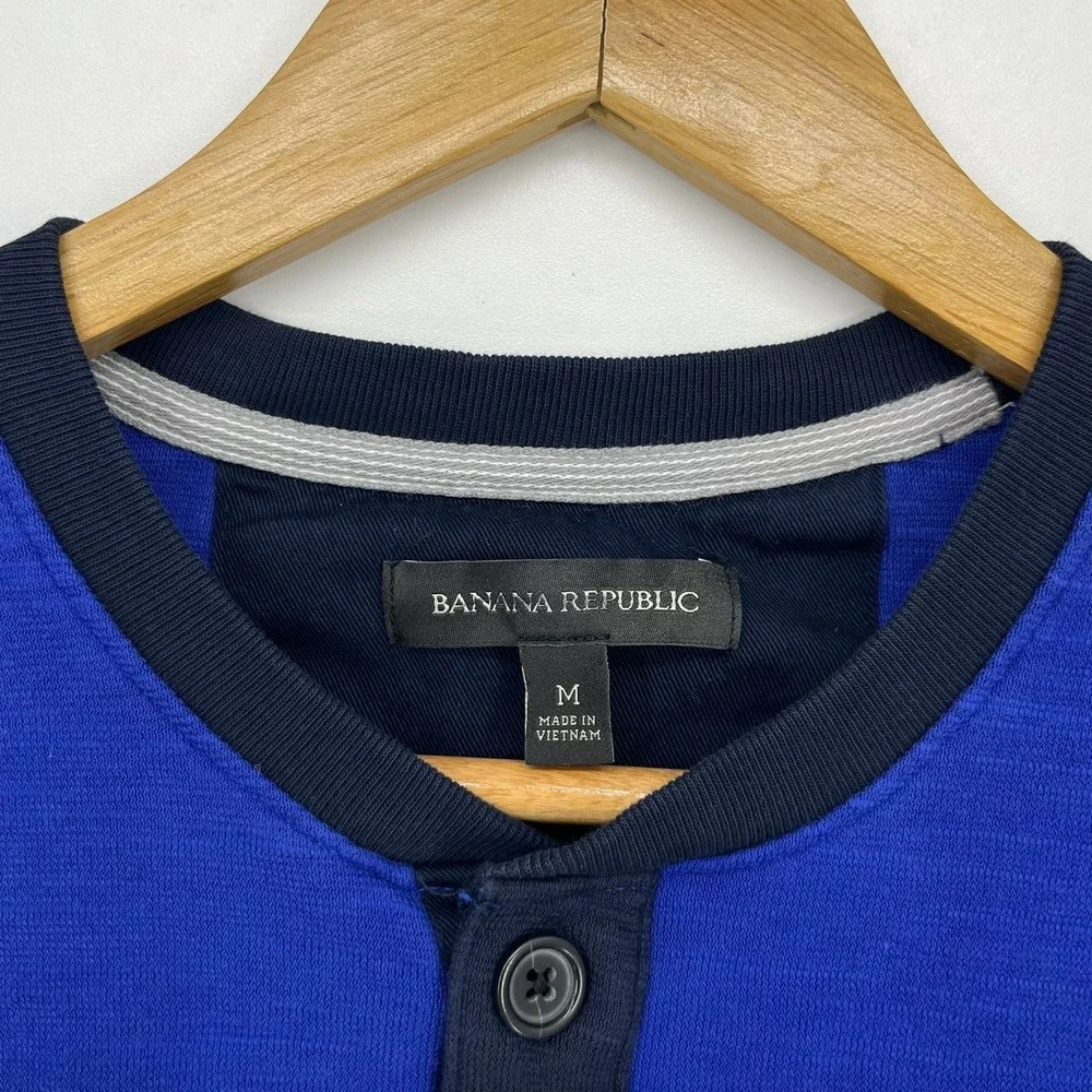 Banana Republic Mens Henley Shirt Colorblock Blue Navy Long Sleeve Cotton Size M